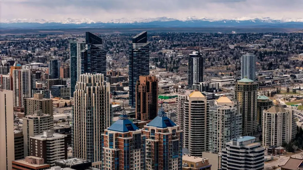 910 5 Avenue SW Calgary AB T2P 0C3