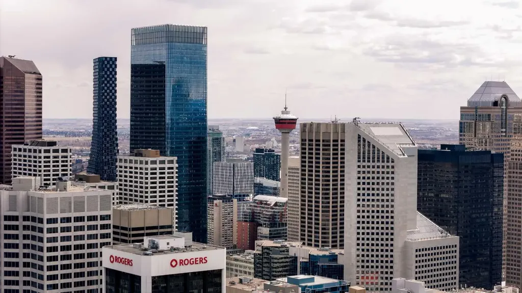 910 5 Avenue SW Calgary AB T2P 0C3