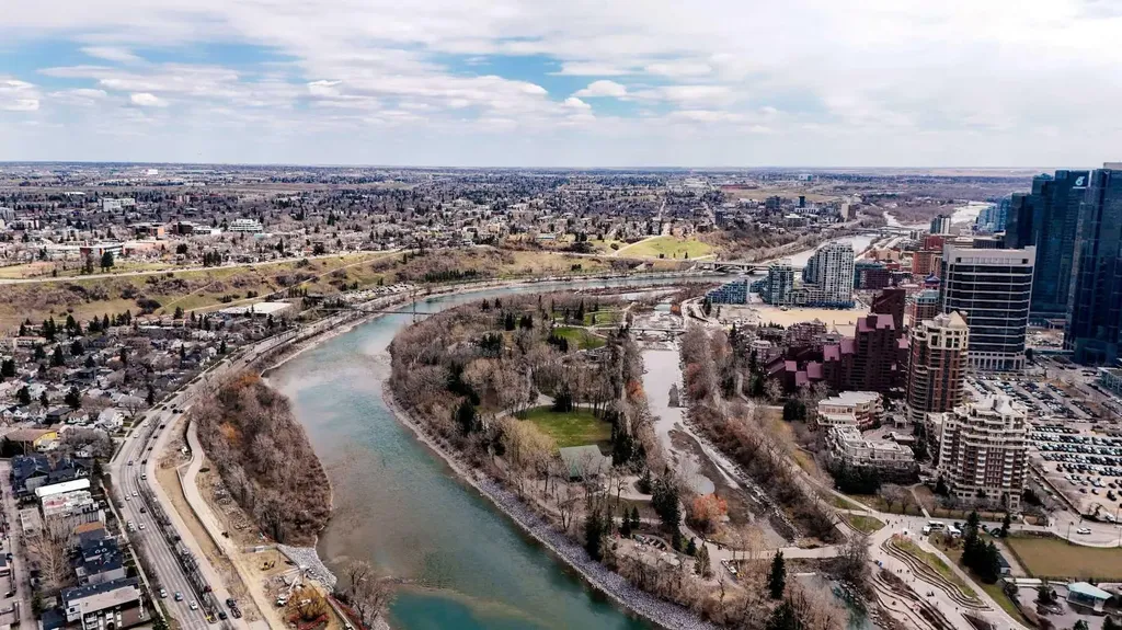 910 5 Avenue SW Calgary AB T2P 0C3