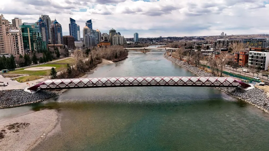910 5 Avenue SW Calgary AB T2P 0C3