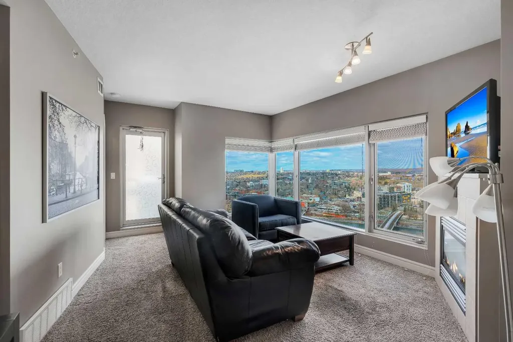 910 5 Avenue SW Calgary AB T2P 0C3