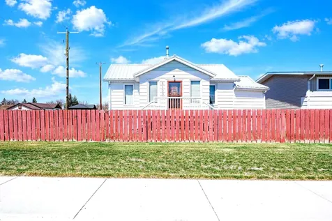 5103 41 Avenue Taber AB T1G 1B2