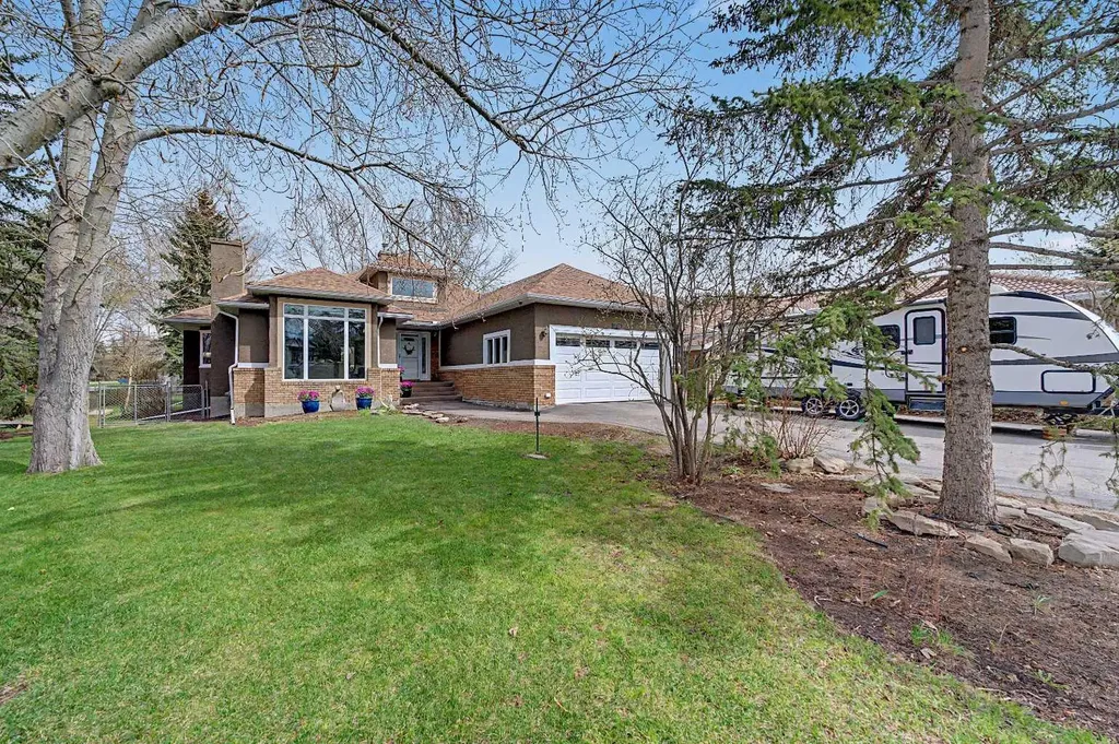 756 East Chestermere Drive Chestermere AB T1X 1A6