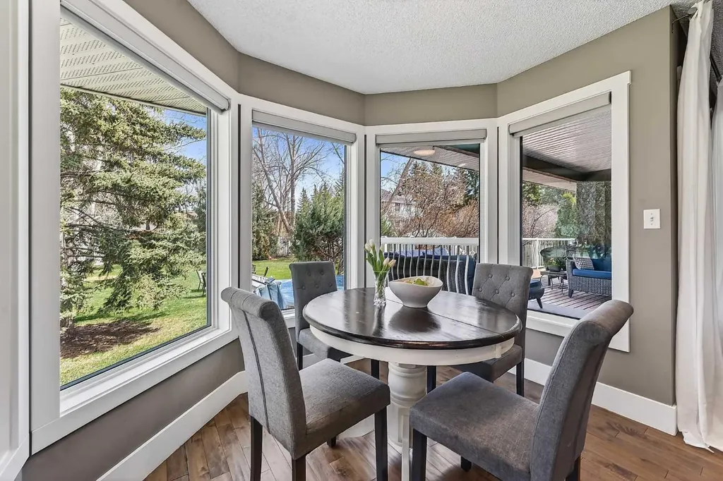 756 East Chestermere Drive Chestermere AB T1X 1A6