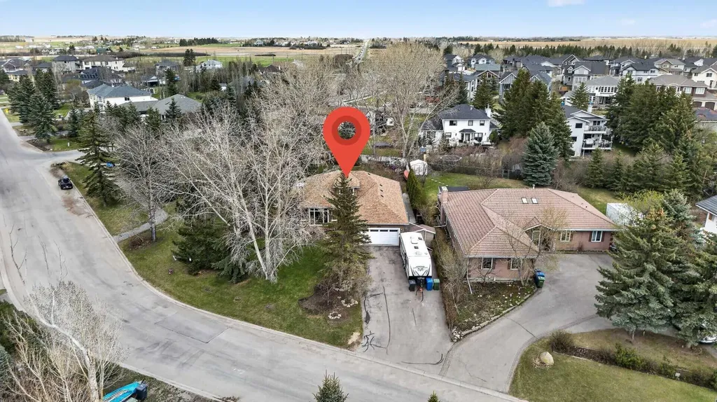 756 East Chestermere Drive Chestermere AB T1X 1A6