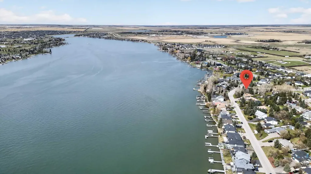 756 East Chestermere Drive Chestermere AB T1X 1A6