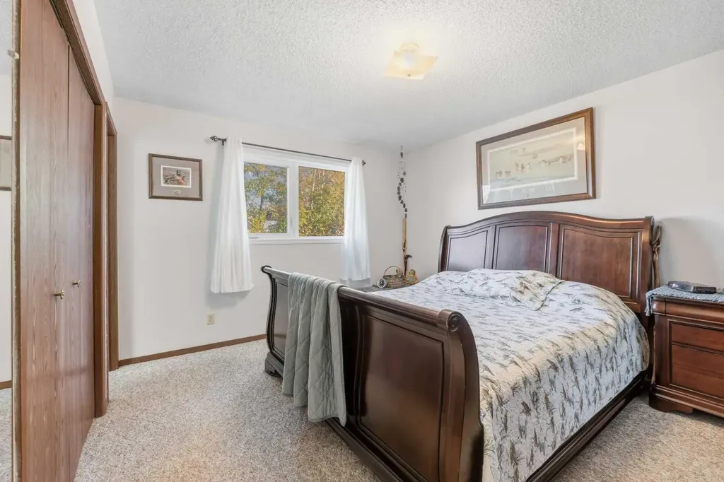 34 Hollinger Drive Swan Hills AB T0G 2C0