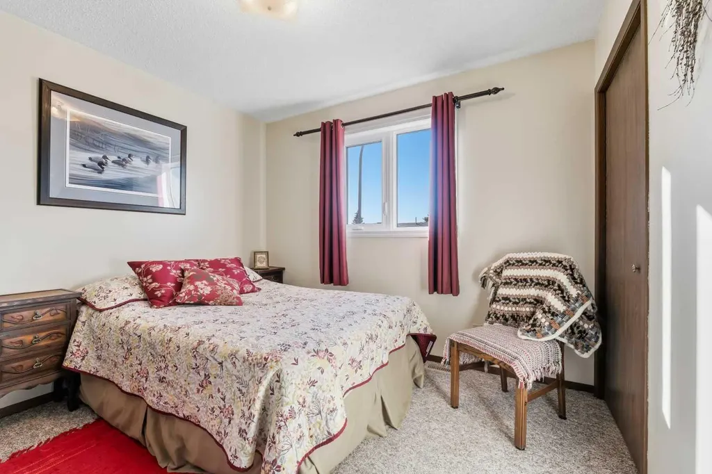34 Hollinger Drive Swan Hills AB T0G 2C0