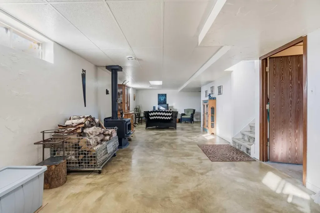 34 Hollinger Drive Swan Hills AB T0G 2C0