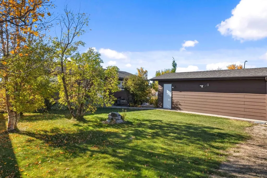 34 Hollinger Drive Swan Hills AB T0G 2C0