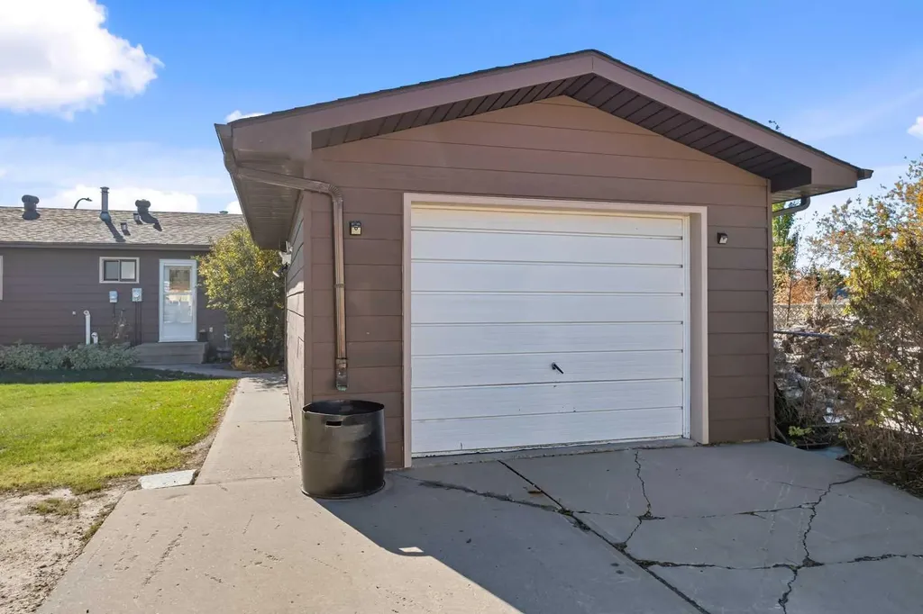 34 Hollinger Drive Swan Hills AB T0G 2C0