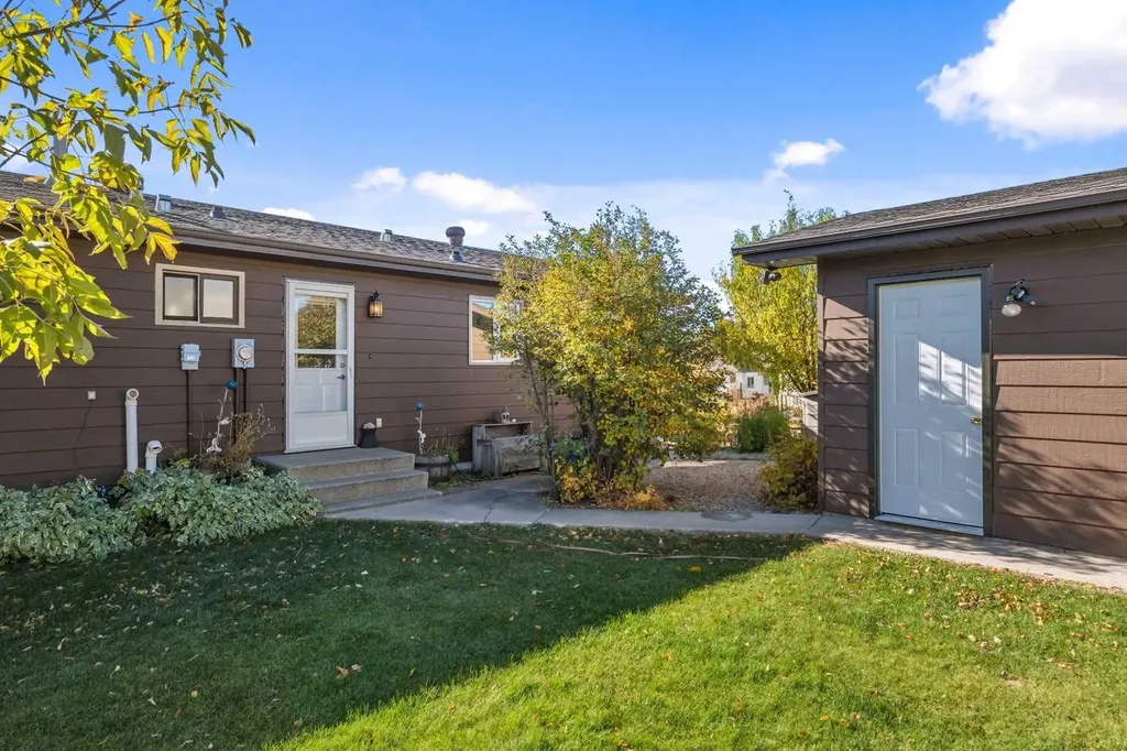 34 Hollinger Drive Swan Hills AB T0G 2C0