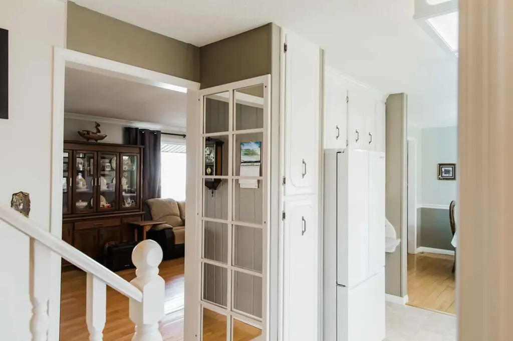 9915 101 Avenue Clairmont AB T8X 5A5