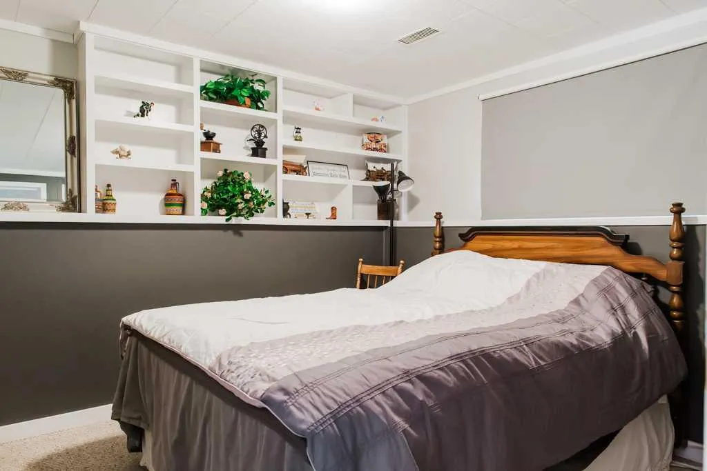 9915 101 Avenue Clairmont AB T8X 5A5