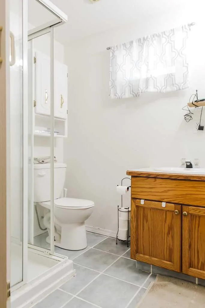9915 101 Avenue Clairmont AB T8X 5A5