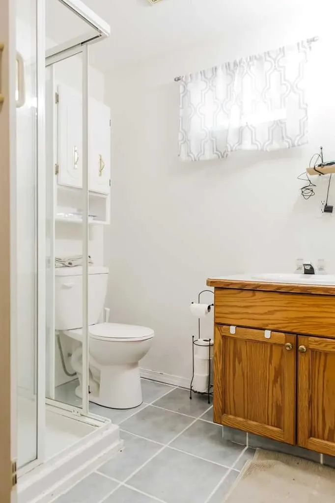 9915 101 Avenue Clairmont AB T8X 5A5