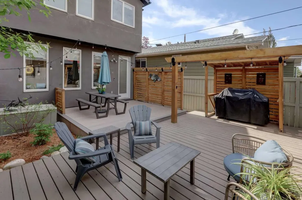 4520B 17 Avenue NW Calgary AB T3B0P1