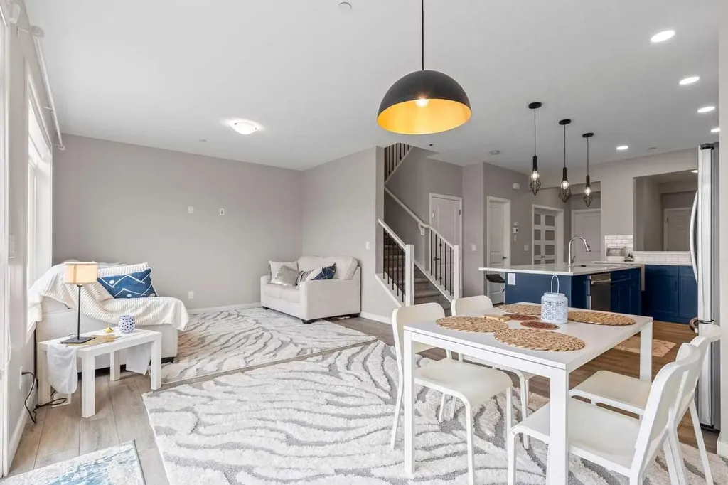107 Lucas Terrace NW Calgary AB T3P 1P9