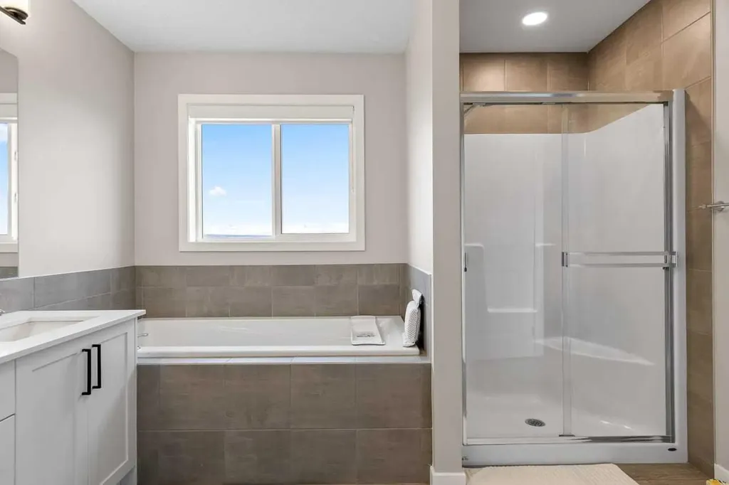 107 Lucas Terrace NW Calgary AB T3P 1P9