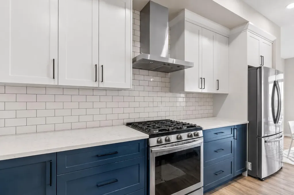 107 Lucas Terrace NW Calgary AB T3P 1P9