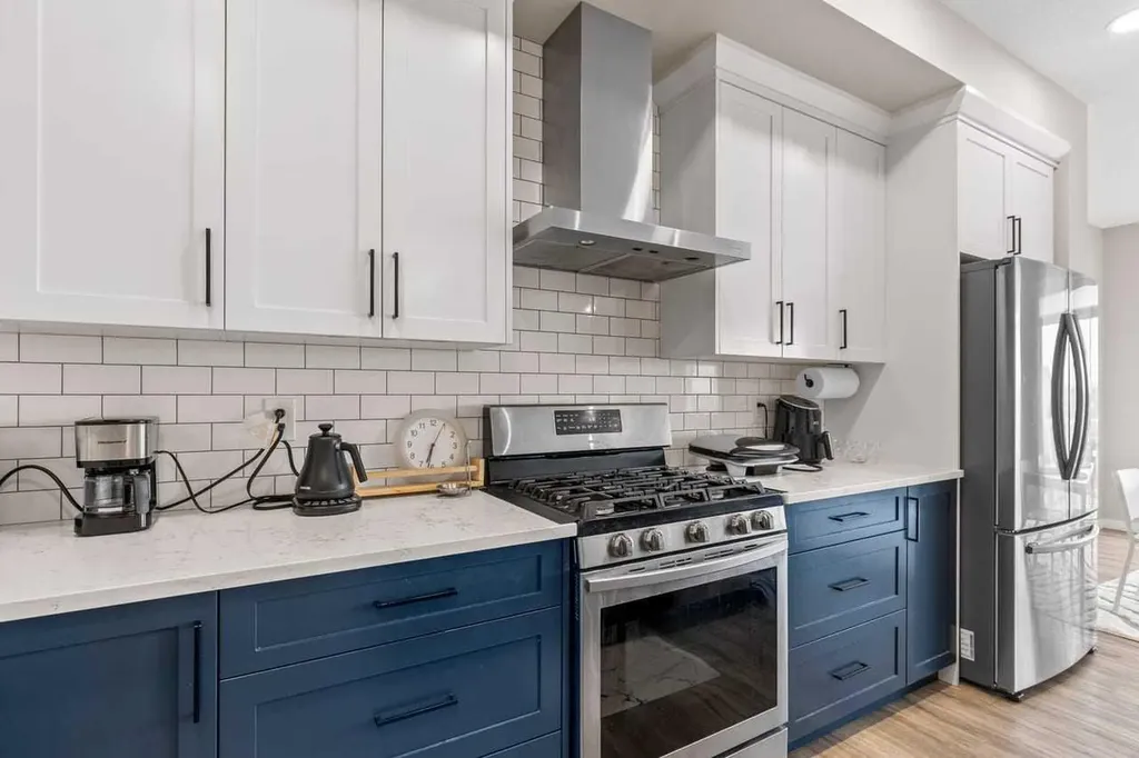 107 Lucas Terrace NW Calgary AB T3P 1P9