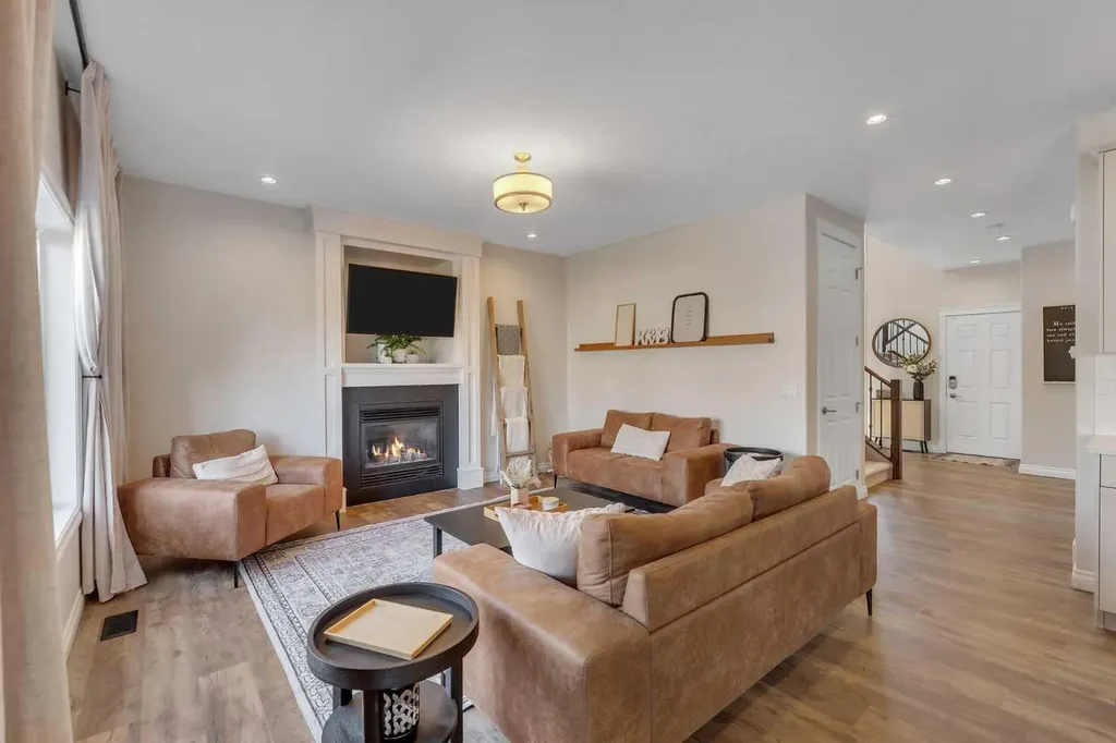 60 Baywater Court Airdrie AB T4B 0A9