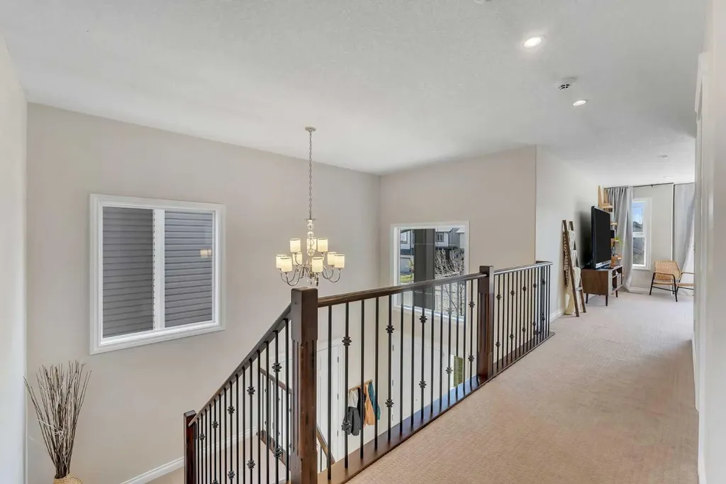 60 Baywater Court Airdrie AB T4B 0A9