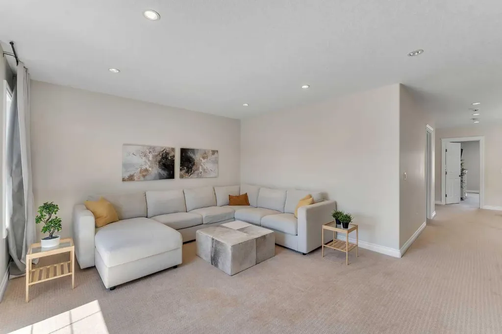 60 Baywater Court Airdrie AB T4B 0A9