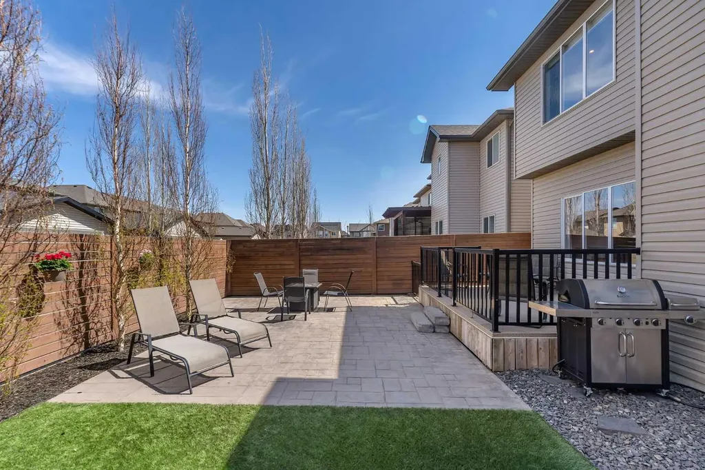 60 Baywater Court Airdrie AB T4B 0A9