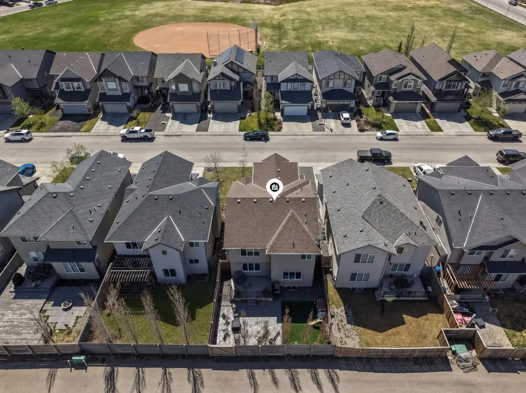 60 Baywater Court Airdrie AB T4B 0A9