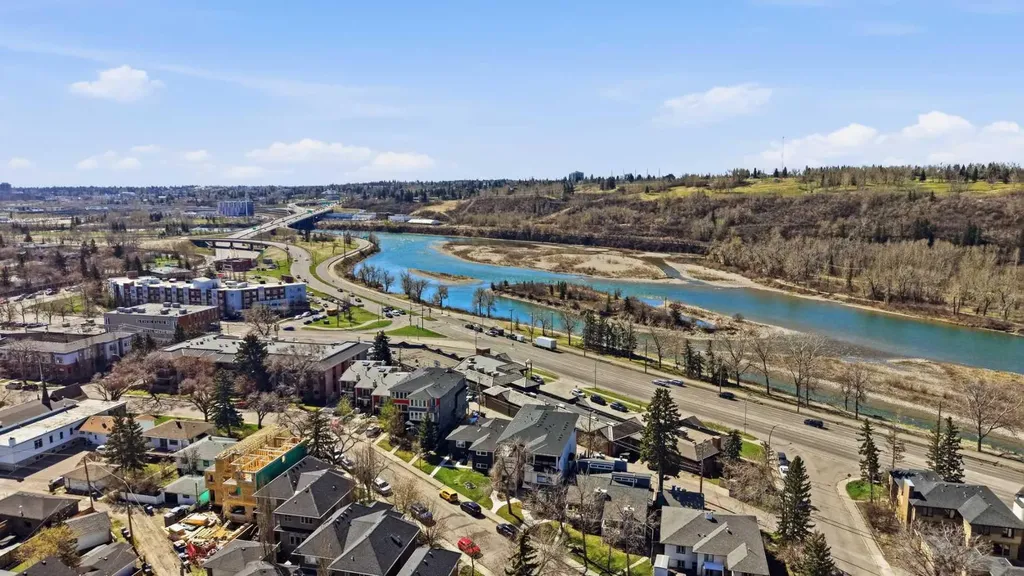 2635 1 Avenue NW Calgary AB T2N 0C4