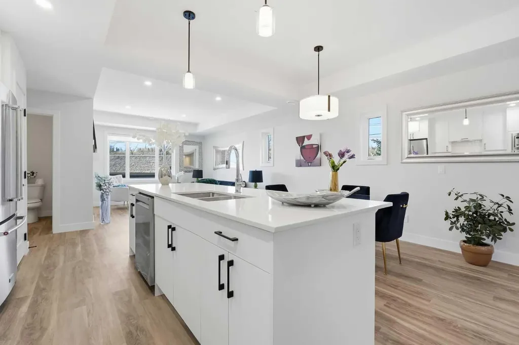 2635 1 Avenue NW Calgary AB T2N 0C4