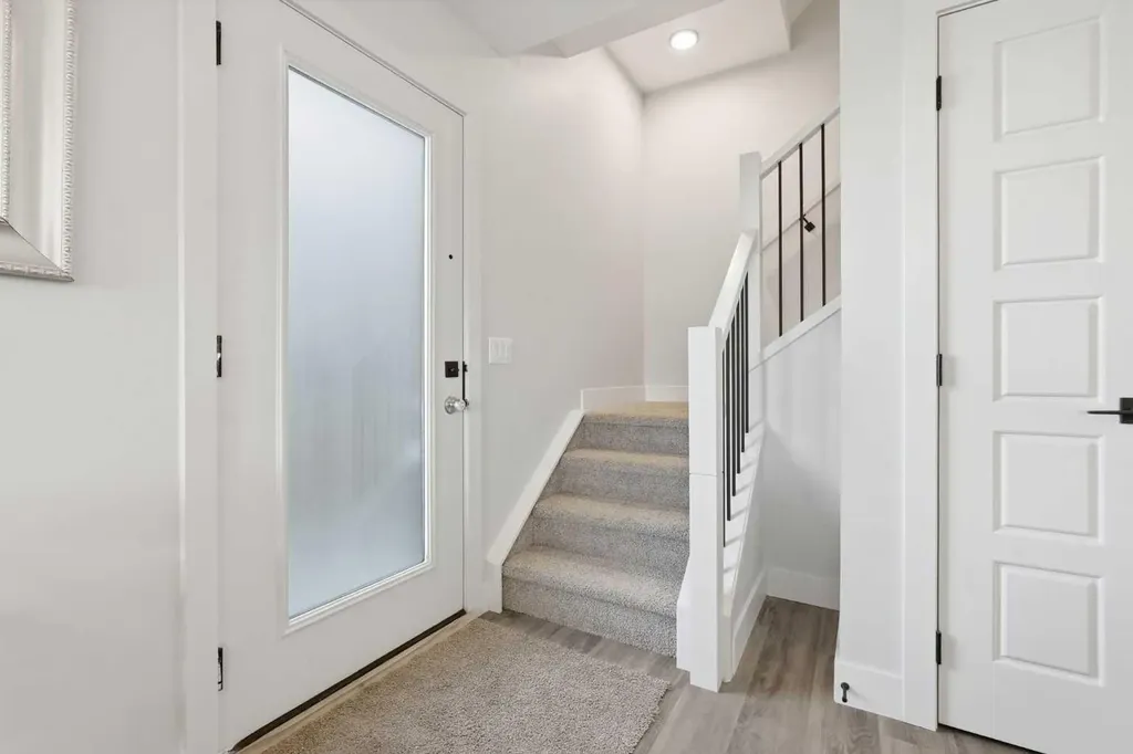 2635 1 Avenue NW Calgary AB T2N 0C4