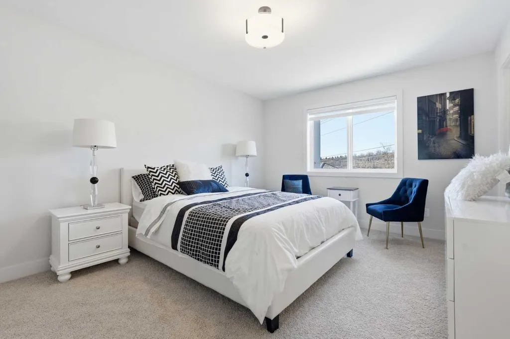 2635 1 Avenue NW Calgary AB T2N 0C4