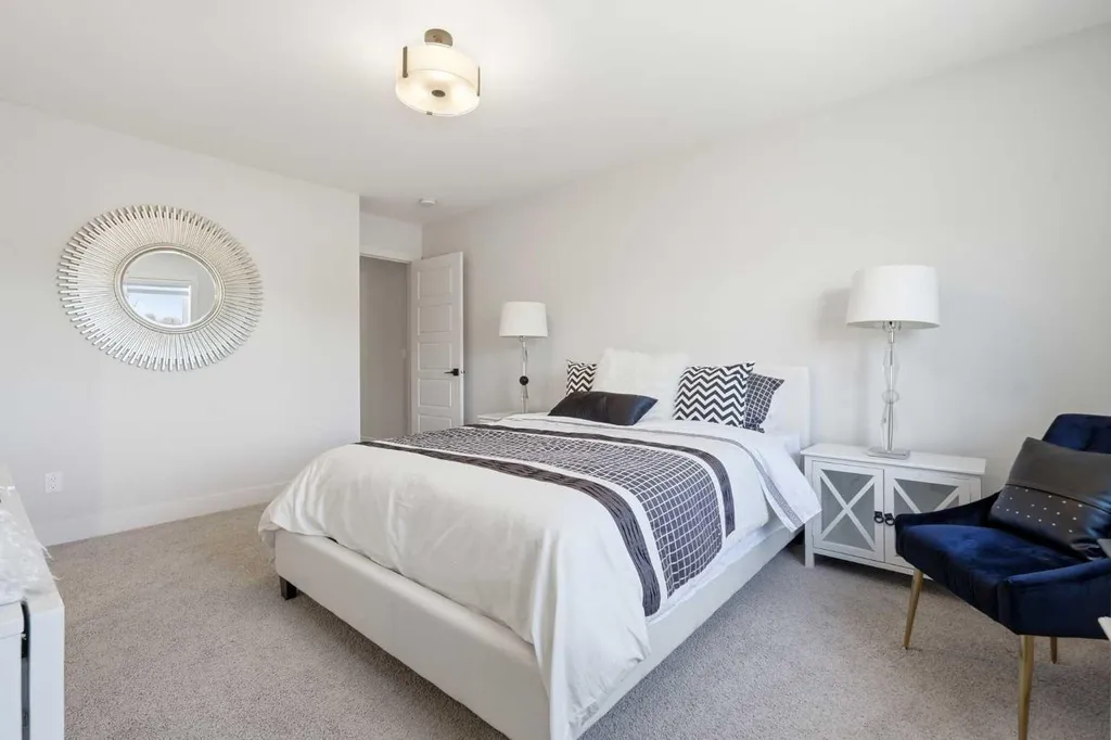 2635 1 Avenue NW Calgary AB T2N 0C4