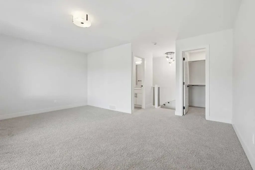 2635 1 Avenue NW Calgary AB T2N 0C4