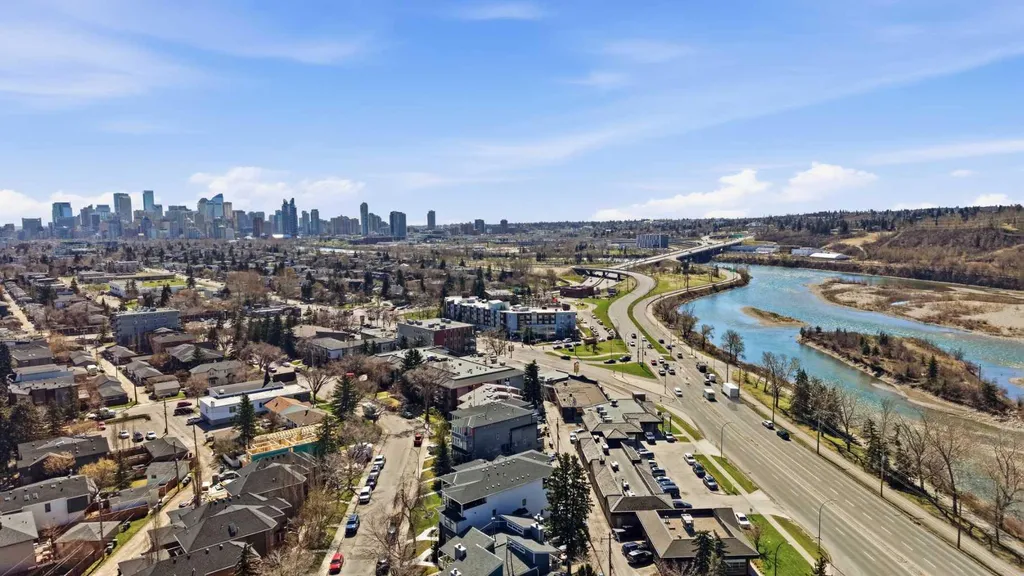 2635 1 Avenue NW Calgary AB T2N 0C4