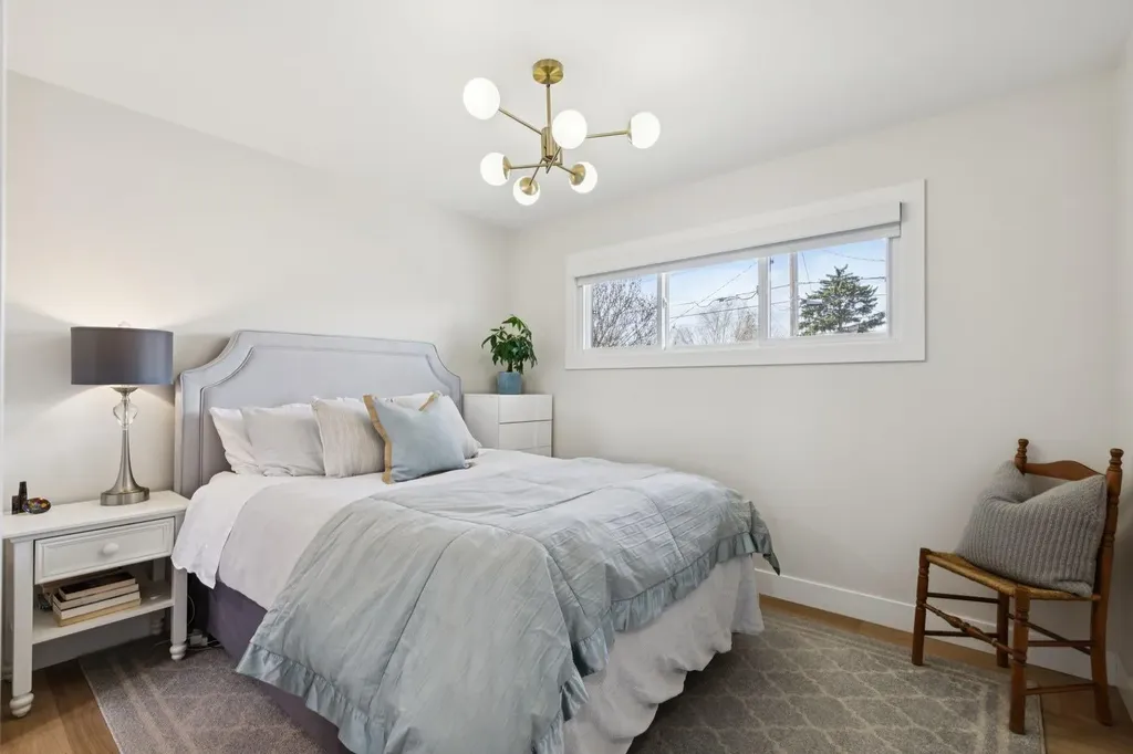 9723 3 Street SE Calgary AB T2J 0W9