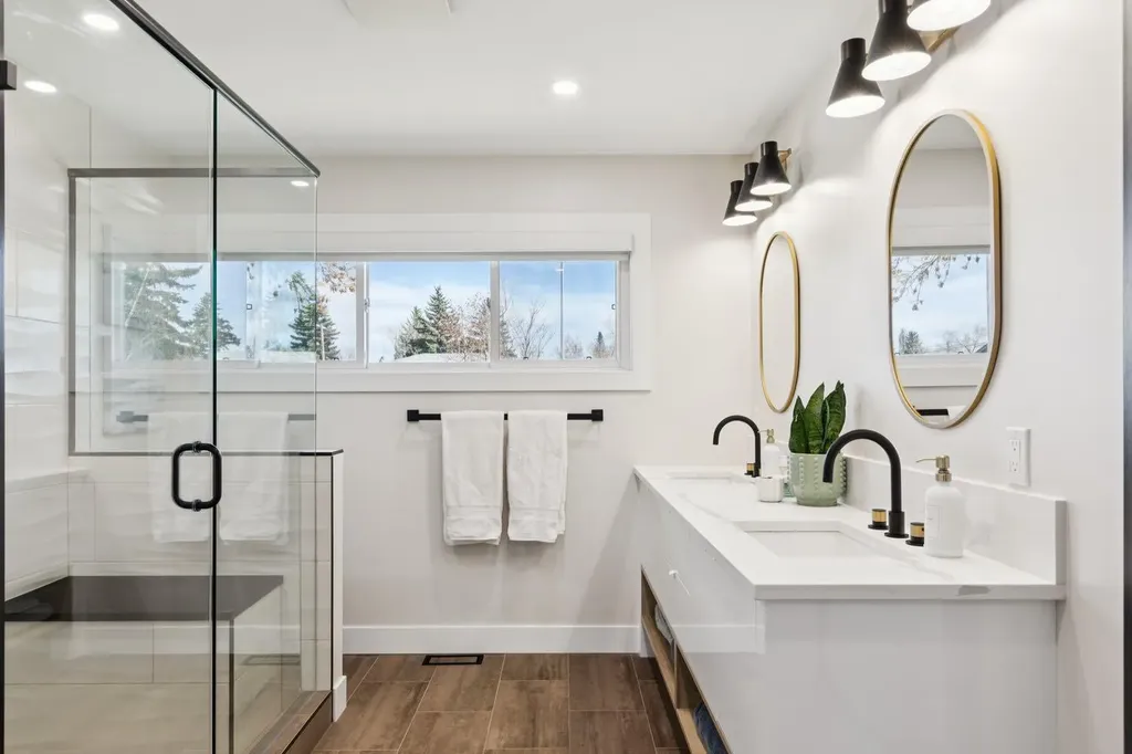 9723 3 Street SE Calgary AB T2J 0W9
