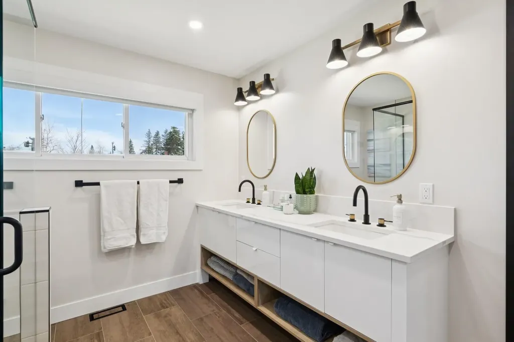 9723 3 Street SE Calgary AB T2J 0W9