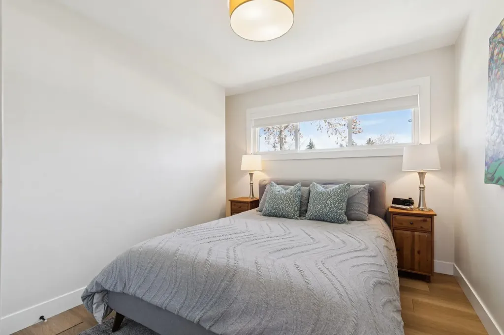9723 3 Street SE Calgary AB T2J 0W9