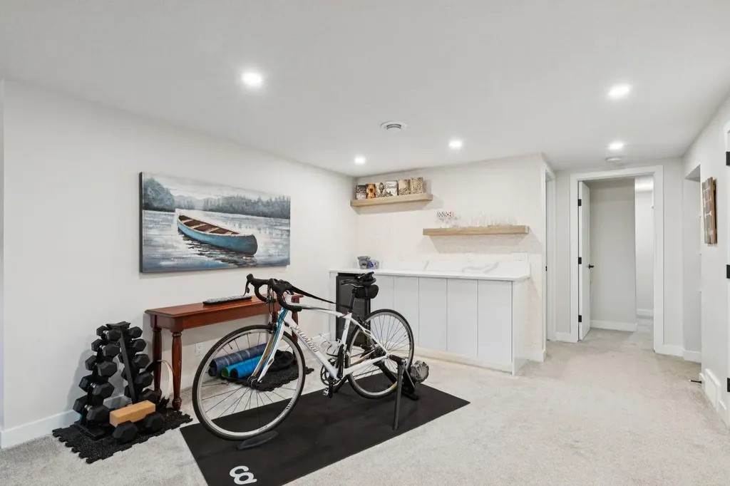 9723 3 Street SE Calgary AB T2J 0W9