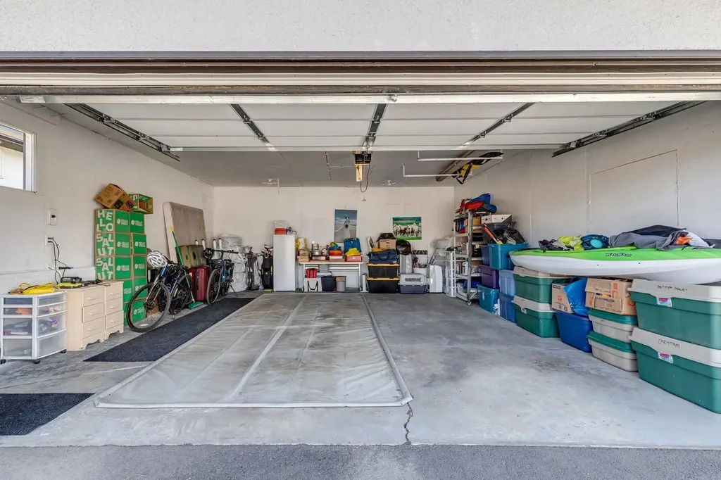 9723 3 Street SE Calgary AB T2J 0W9