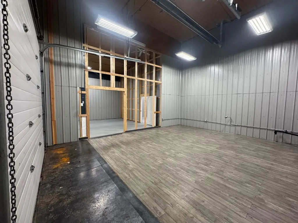 6223 48 Avenue Camrose AB T4V 0K4