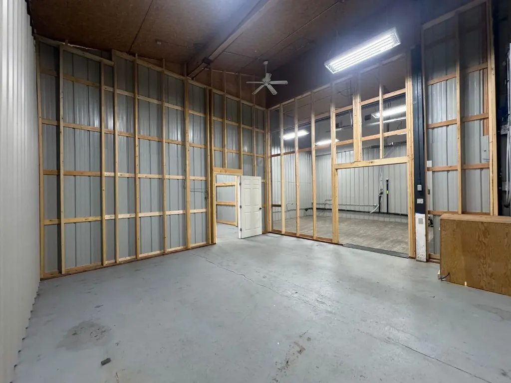6223 48 Avenue Camrose AB T4V 0K4