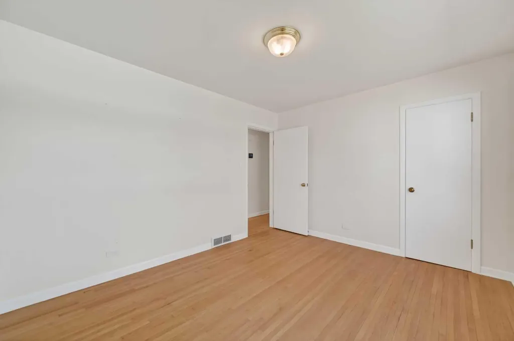 3112 34 Avenue SW Calgary AB T3E 0Z1