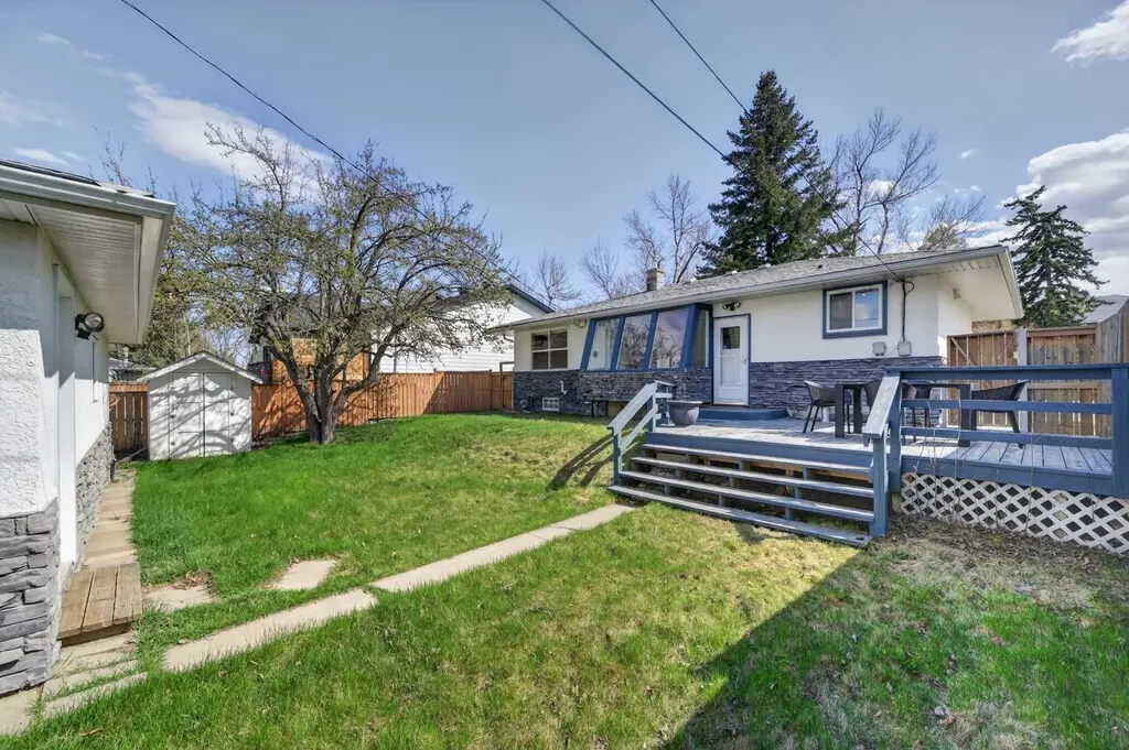 3112 34 Avenue SW Calgary AB T3E 0Z1
