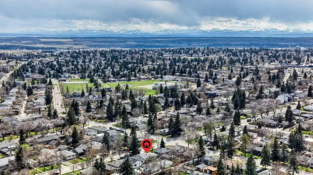 3112 34 Avenue SW Calgary AB T3E 0Z1