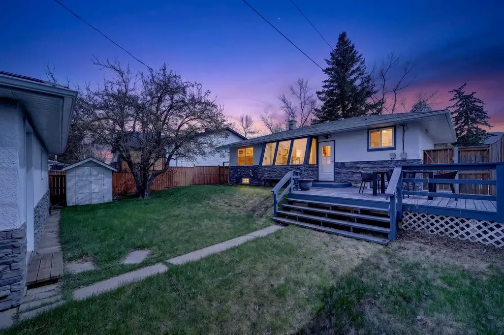 3112 34 Avenue SW Calgary AB T3E 0Z1