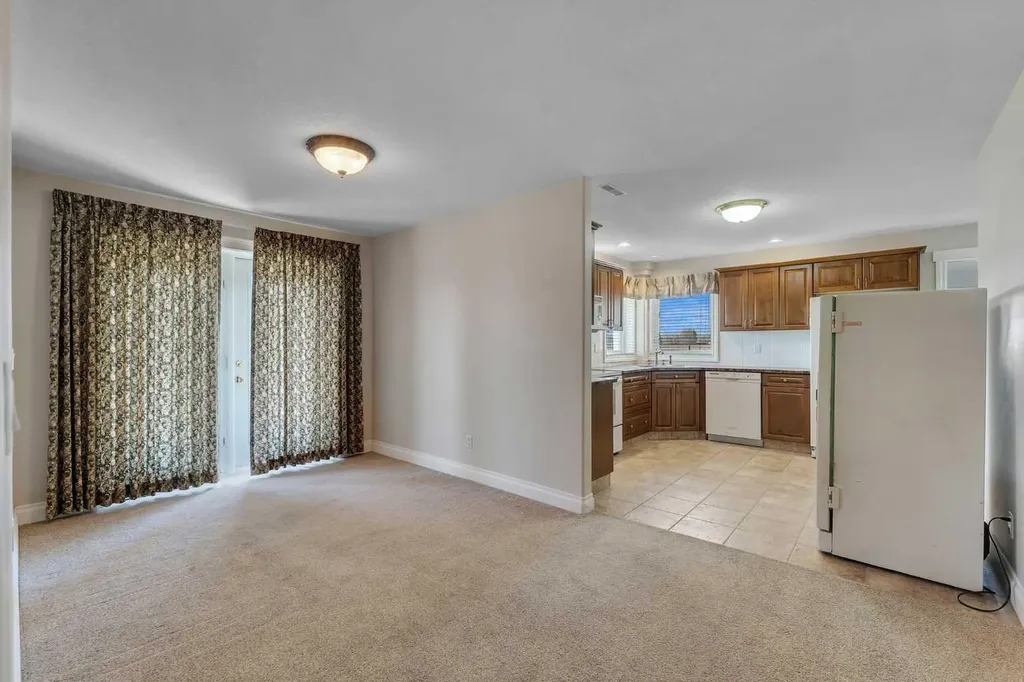 113127 450 Avenue E Rural Foothills County AB T1V 1N4